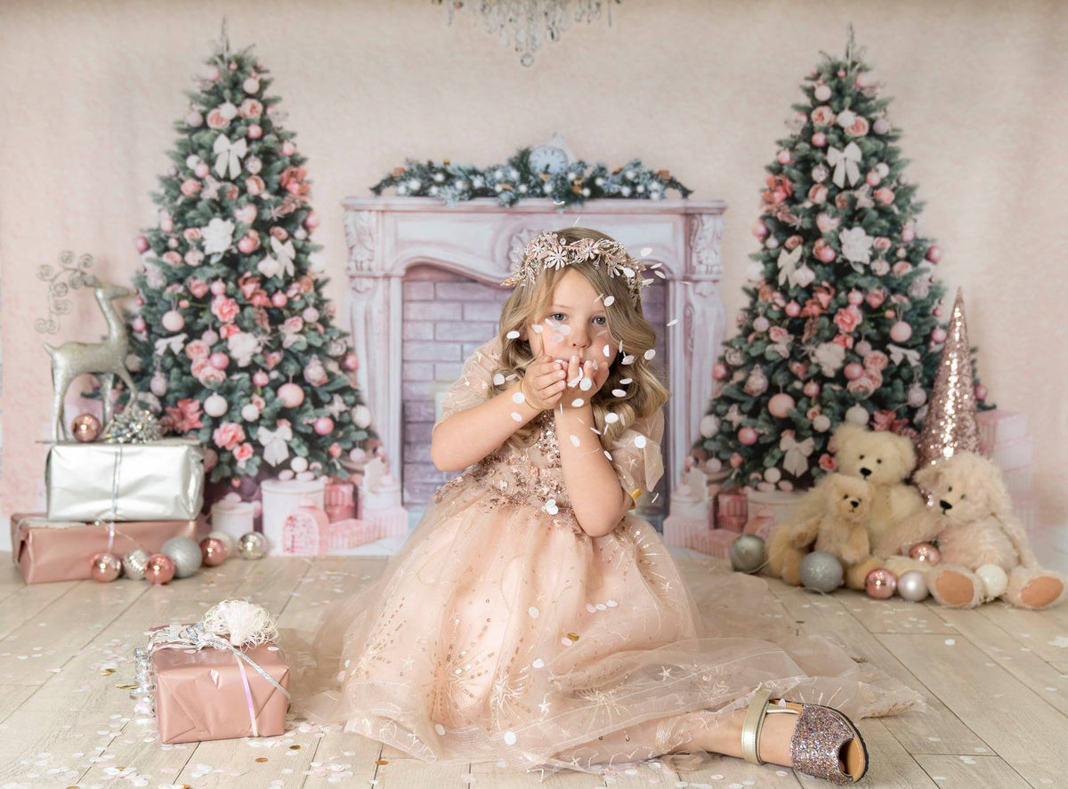 写真撮影のためのkateつのクリスマスツリーの背景暖炉ピンクの壁