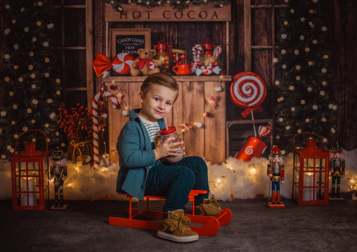 Kateクリスマス ツリーの背景冬のホット ココアEmetselchデザイン