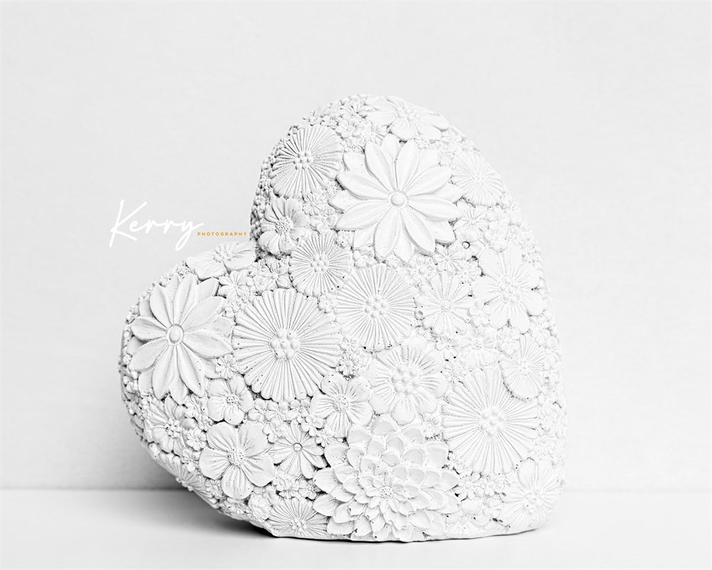Kate白い花のハートの背景の母親は写真撮影のためのバレンタインを愛するKerry Anderson設計
