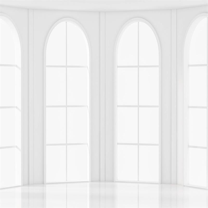 Kate写真撮影のためのアーチ型の窓の背景の白いミニマリスト