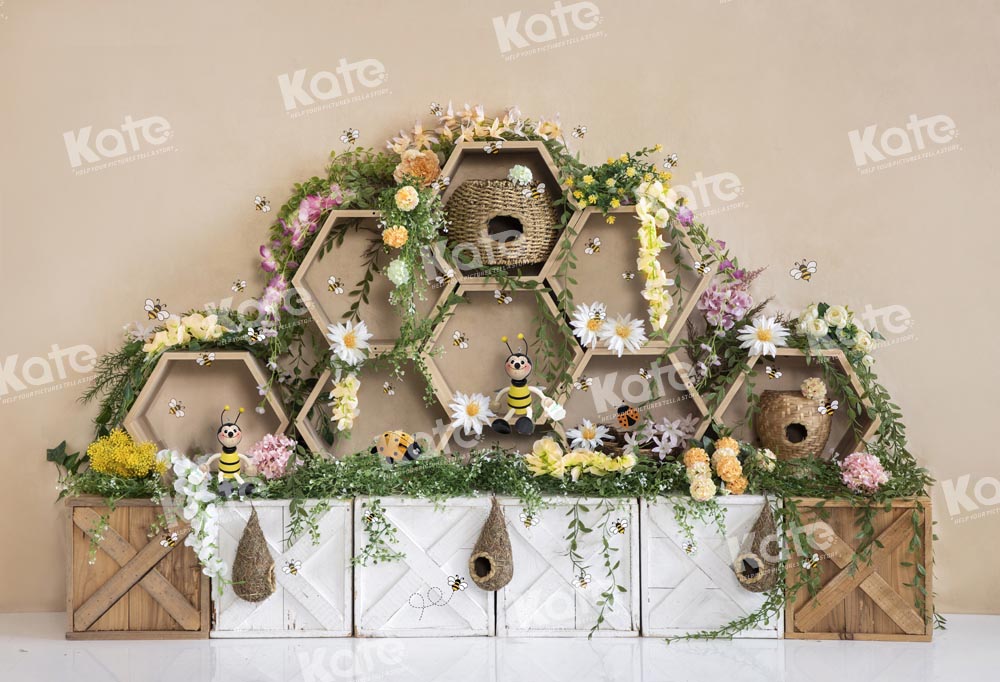 Kate春の蜂の花の庭の背景