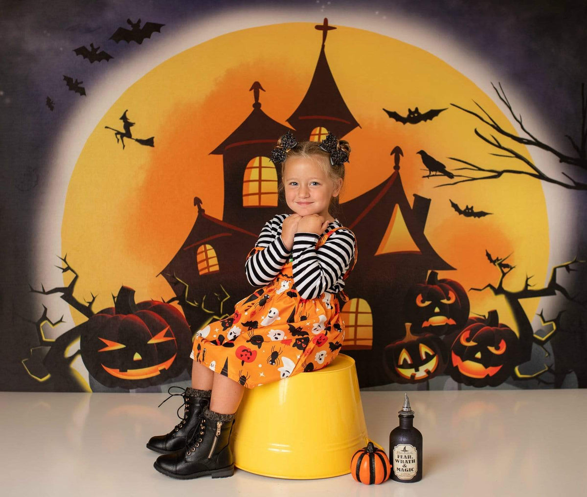Kate ハロウィーンの背景カボチャの魔女の家